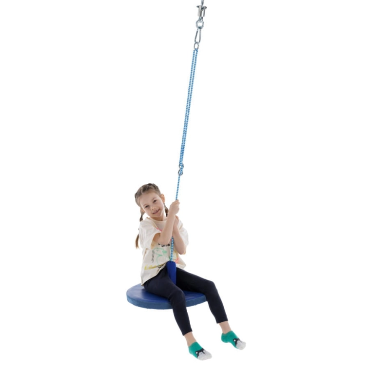 Dziecko ćwiczące na materiałowej huśtawce sensorycznej 50 cm – terapia SI