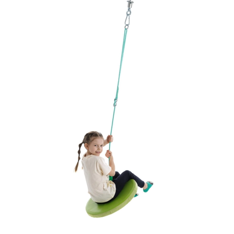 Dziecko ćwiczące na materiałowej huśtawce sensorycznej 50 cm – terapia SI