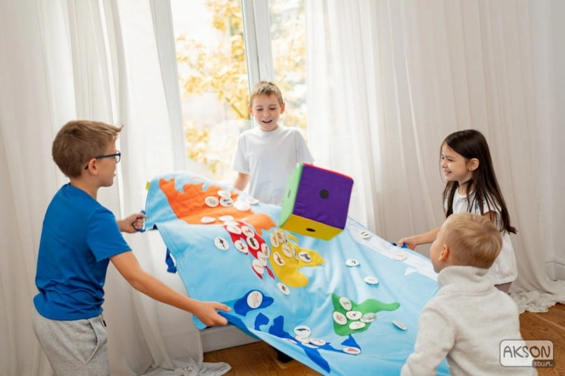 Kostka edukacyjna na rzepy 20 cm
