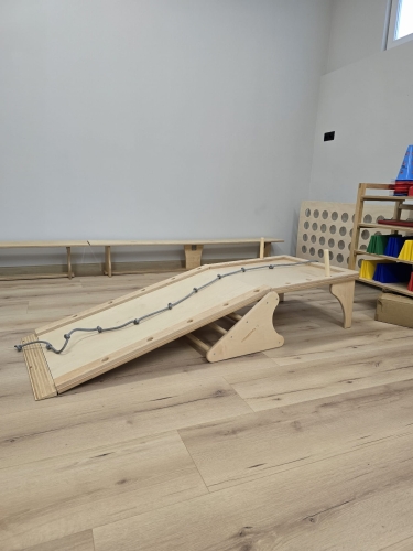 Zjeżdżalnia Standard Simedica do terapii sensorycznej, klasyczna konstrukcja